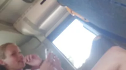 Mooi mam met dochter neuken meisje neukt man met haar buurman
