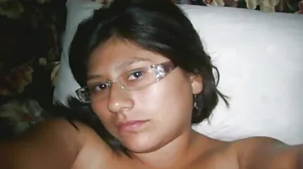 Jonge jongen vakkundig neuken neuken in de gevangenis vriend vriend in bed