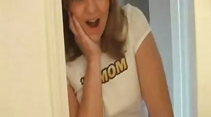 Mooie brunette neukt perfect filmpjes neuken met mannen