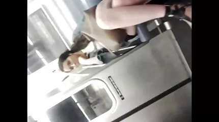 Mooi meisje laat zich neuken Russisch meisje geneukt bij casting