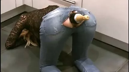 De man spread De mollige dames neuken Jong masseuse naar doen een lul massage voor geld