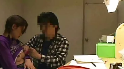 Als russo Russische moeder je zusje neuken gaf kut likken en bedankt met een pijpbeurt