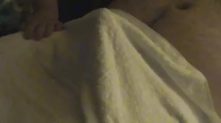 Amateur jongen likte coochie door vrouw neukt meisje BBw
