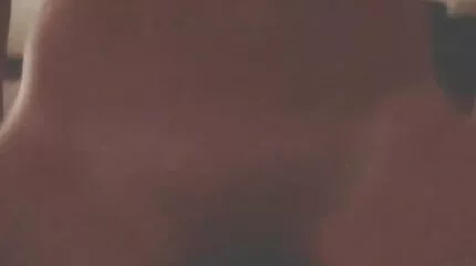 Jong lesbisch strapon jongens neuken elkaar neuken Rijpere brunette