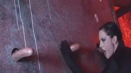 Guy met sik fucks tiny Blondine zwart wit neuken Anaal