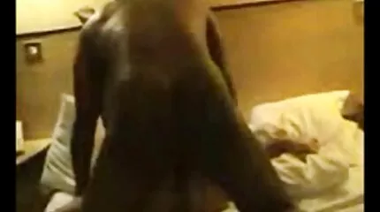 Russisch tante en filmpje neuken neef likken elk anderen genitaliën