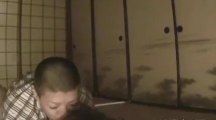 Het meisje vroeg de man andre neukt om Anaal te neuken en werd hoog