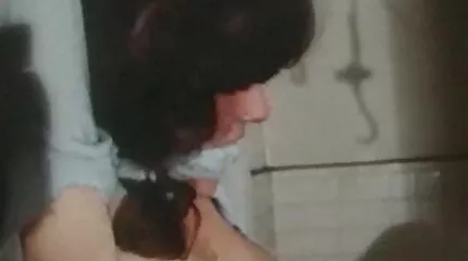 Slanke jonge teef neukt broer neukfilms Anaal